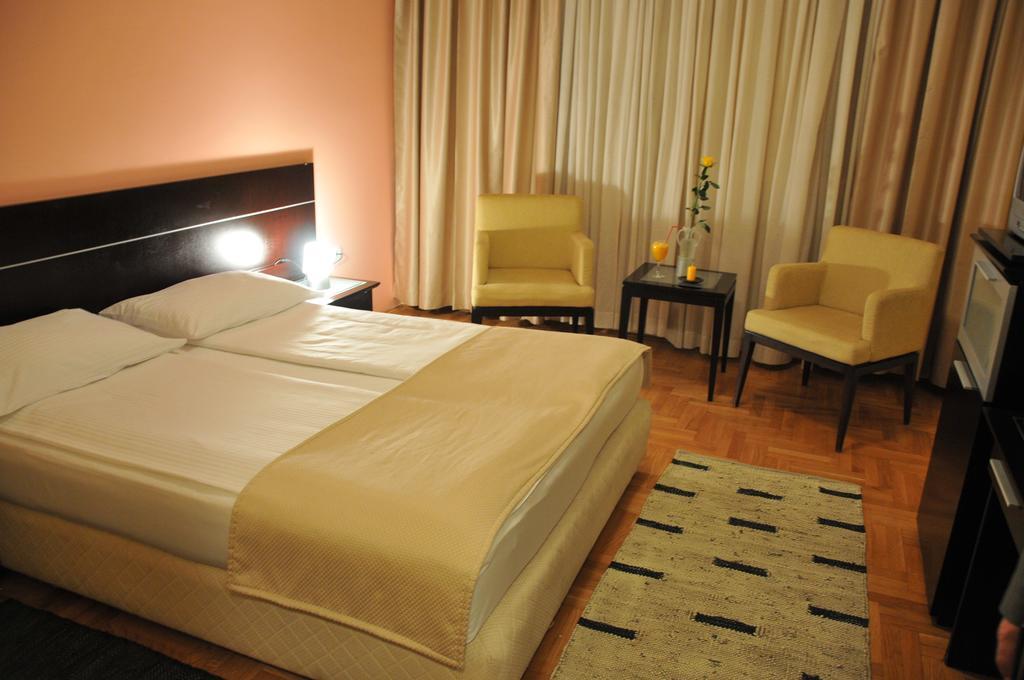 Hotel Beograd Сараево Номер фото